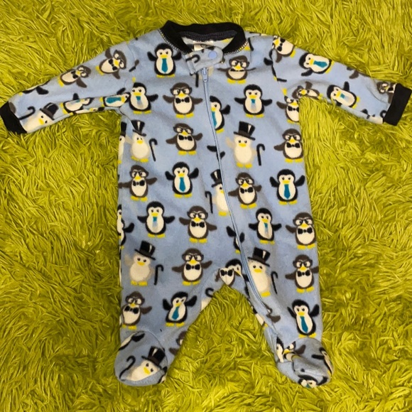 Cute Boy onesies for infants. Set of 4! - Picture 5 of 5